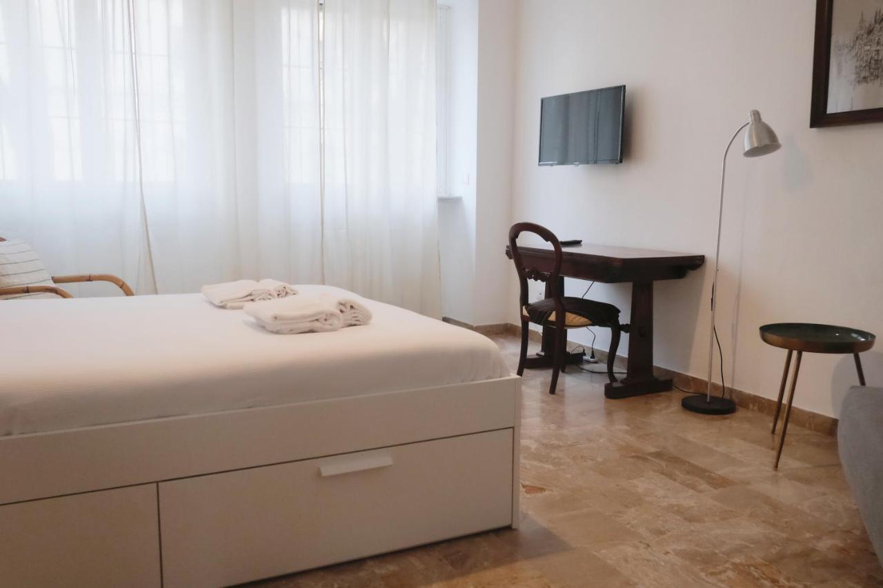 Orea Spiti - Drawings In Teodosio Appartement Milaan